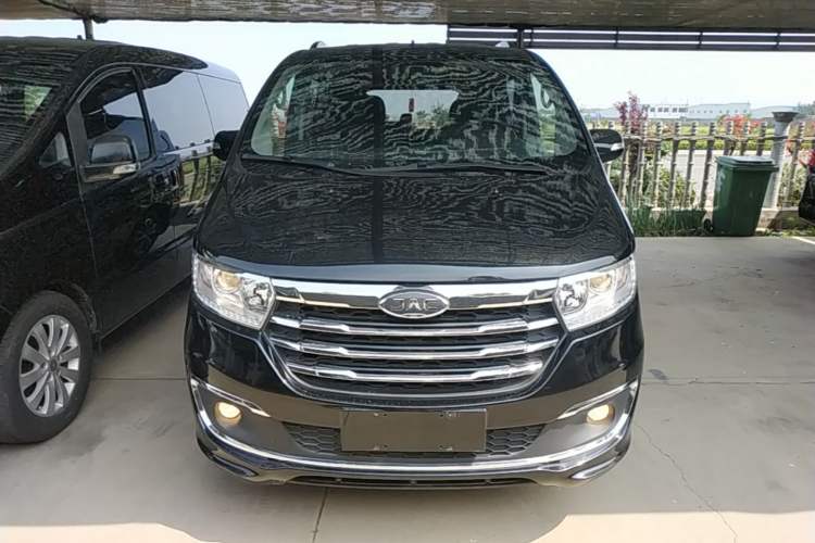 Used JAC Refine M3 2022 1.8L 7-seat Standard Edition Front