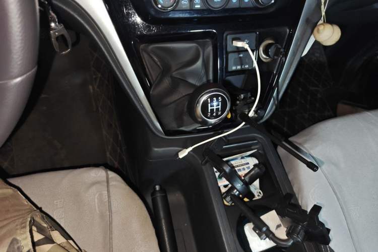 Used JAC Refine M3 2022 1.5T 7-Seater Standard Edition Gear Lever