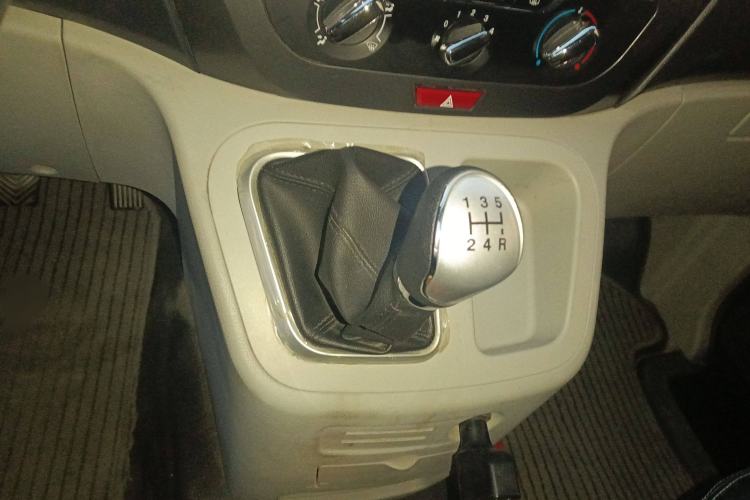 Used JAC Refine M3 2022 PLUS IKEA Edition 1.8L Comfort Version Gear Lever