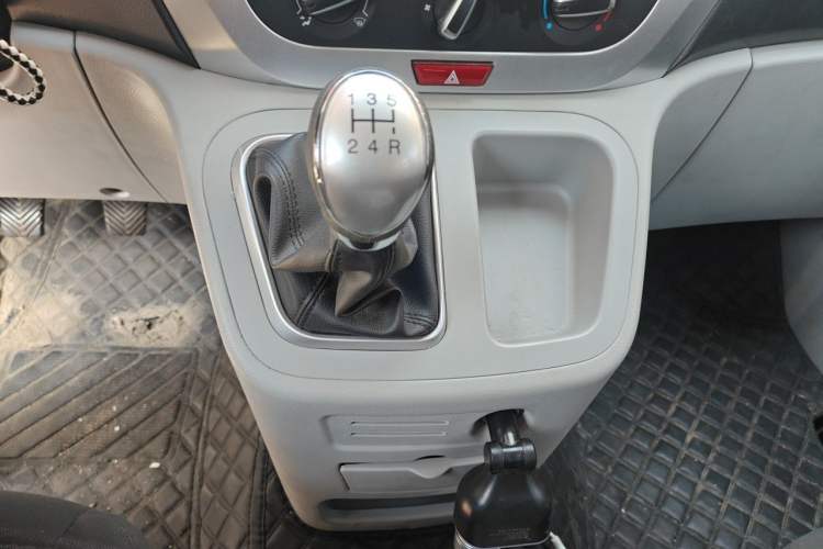 Used JAC Refine M3 2022 PLUS IKEA Edition 1.8L Comfort Version Gear Lever