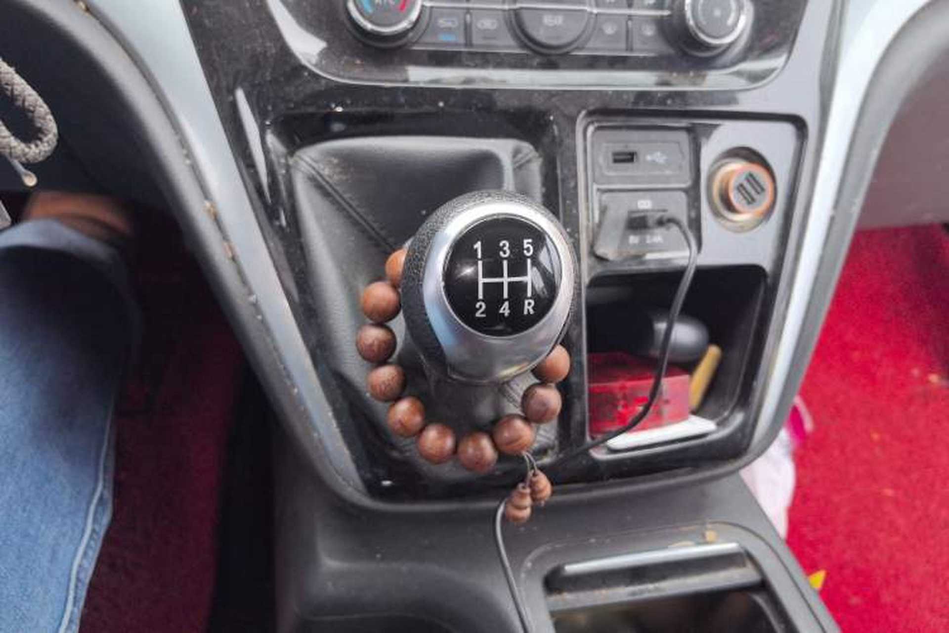 Used JAC Refine M3 2022 PLUS 1.8L 7-seater Standard Model Gear Lever
