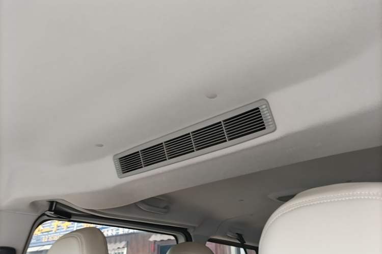 Used JAC Refine M3 2022 PLUS IKEA High-Power Version 1.5T Comfort Model Headliner