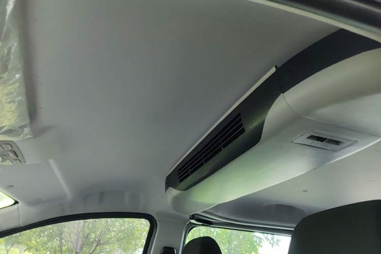 Used JAC Refine M3 2022 PLUS IKEA Edition 1.8L Comfort Version Headliner