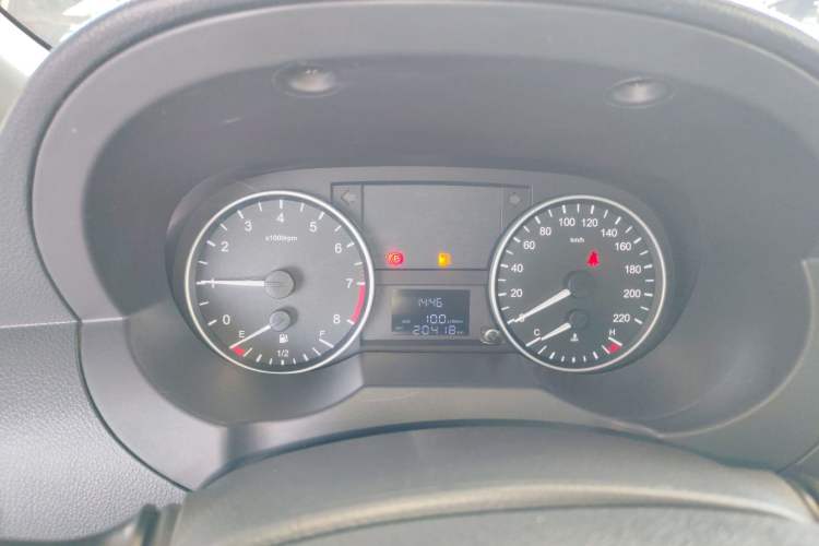 Used JAC Refine M3 2022 1.8L 7-seat Standard Edition Instrument Cluster