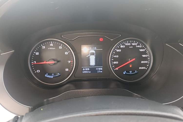 Used JAC Refine M3 2022 PLUS 1.5T 7-Seater Standard Model Instrument Cluster