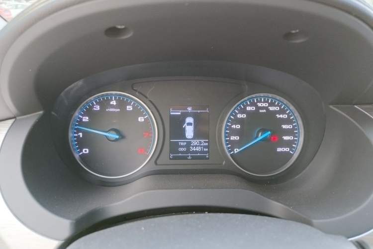 Used JAC Refine M3 2022 PLUS 1.8L 7-seater Standard Model Instrument Cluster