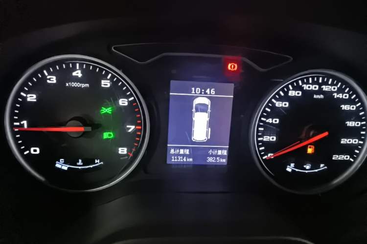Used JAC Refine M3 2022 PLUS 1.8L 7-seater Standard Model Instrument Cluster