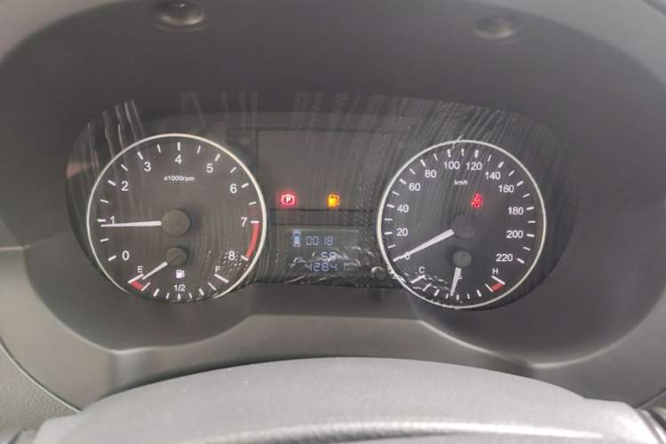 Used JAC Refine M3 2022 PLUS IKEA Edition 1.8L Comfort Version Instrument Cluster