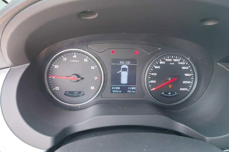 Used JAC Refine M3 2022 PLUS 1.8L 7-seater Standard Model Instrument Cluster