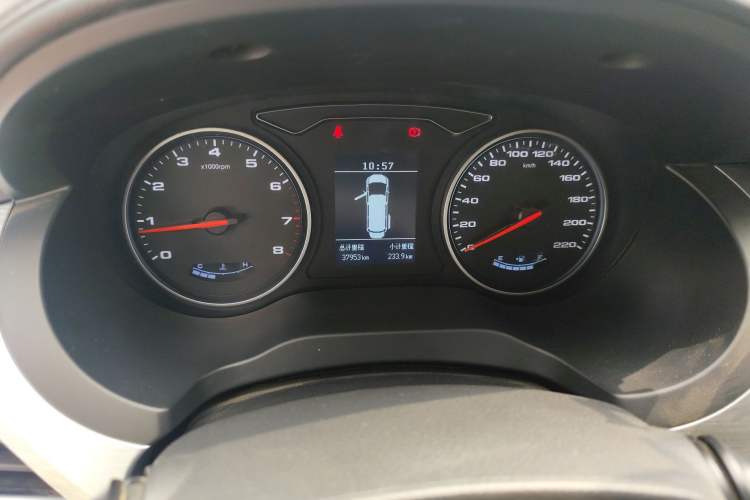 Used JAC Refine M3 2022 PLUS 1.8L 7-seater Standard Model Instrument Cluster