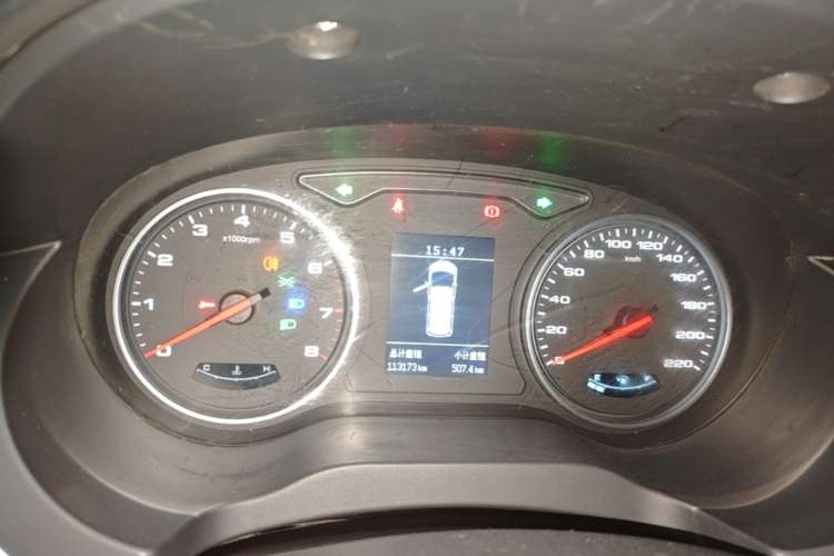 Used JAC Refine M3 2022 1.8L 7-seat Standard Edition Instrument Cluster