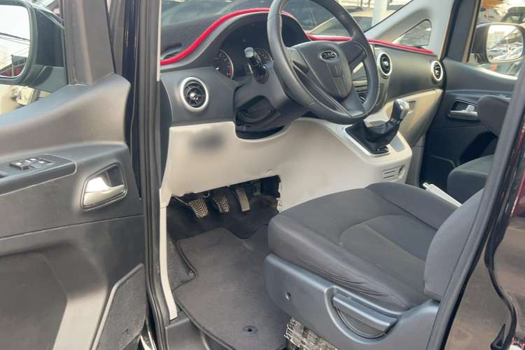 Used JAC Refine M3 2022 PLUS IKEA Edition 1.8L Comfort Version Interior 2