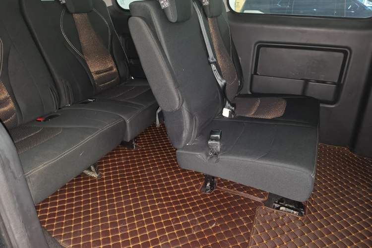 Used JAC Refine M3 2022 1.5T 7-Seater Standard Edition Interior 7