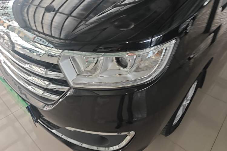 Used JAC Refine M3 2022 PLUS 1.5T 7-Seater Standard Model Left Front Headlight