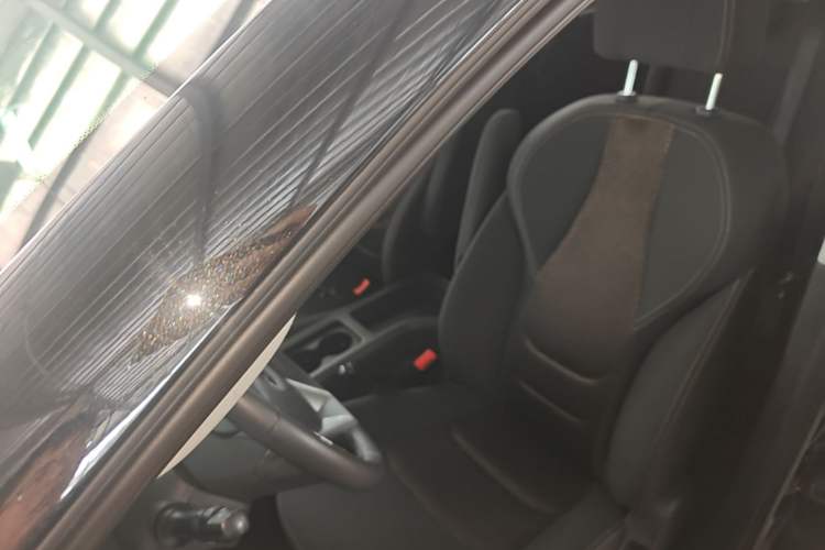 Used JAC Refine M3 2022 PLUS 1.5T 7-Seater Standard Model Left Front Seat