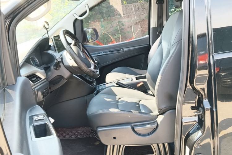 Used JAC Refine M3 2022 PLUS 1.8L 7-seater Standard Model Left Front Seat