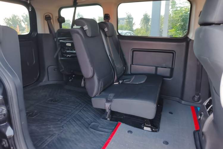 Used JAC Refine M3 2022 1.5T 7-Seater Standard Edition Left Rear Seat