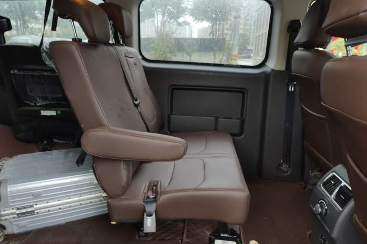 Used JAC Refine M3 2022 PLUS 1.5T 7-Seater Standard Model Left Rear Seat