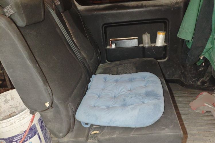 Used JAC Refine M3 2022 PLUS 1.8L 7-seater Standard Model Left Rear Seat