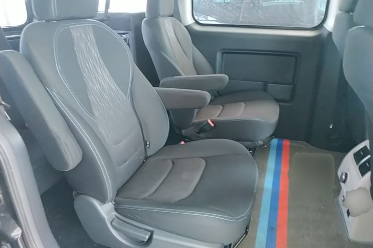 Used JAC Refine M3 2022 1.8L 7-seat Standard Edition Left Rear Seat