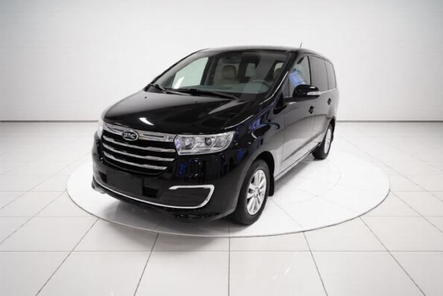 Używany JAC Refine M3 2022 PLUS 1.8L 7-seater Standard Model