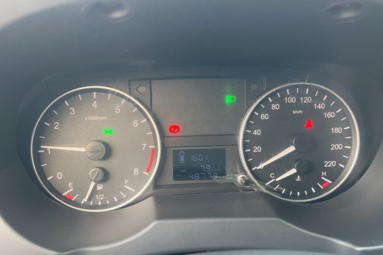 Used JAC Refine M3 2022 PLUS IKEA Edition 1.8L Comfort Version Odometer Close Up