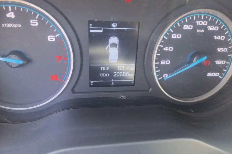 Used JAC Refine M3 2022 1.5T 7-Seater Standard Edition Odometer Close Up