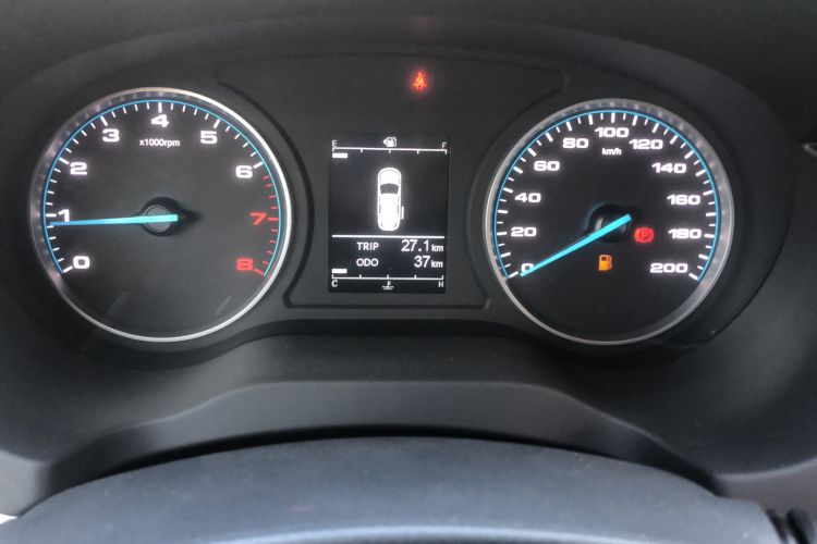 Used JAC Refine M3 2022 1.8L 7-seat Standard Edition Odometer Close Up