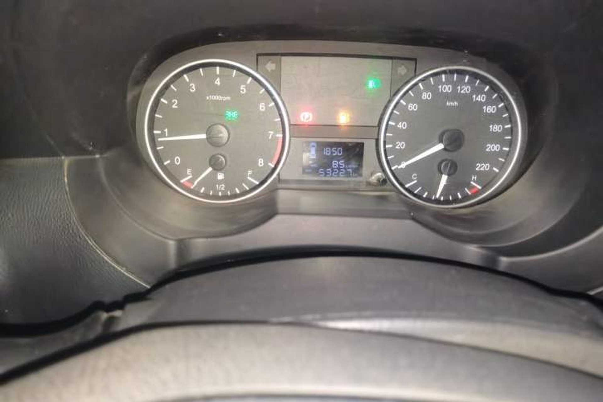 Used JAC Refine M3 2022 PLUS IKEA Edition 1.8L Comfort Version Odometer Close Up
