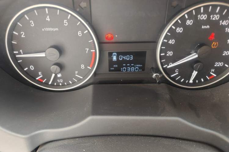 Used JAC Refine M3 2022 PLUS IKEA Edition 1.8L Comfort Version Odometer Close Up