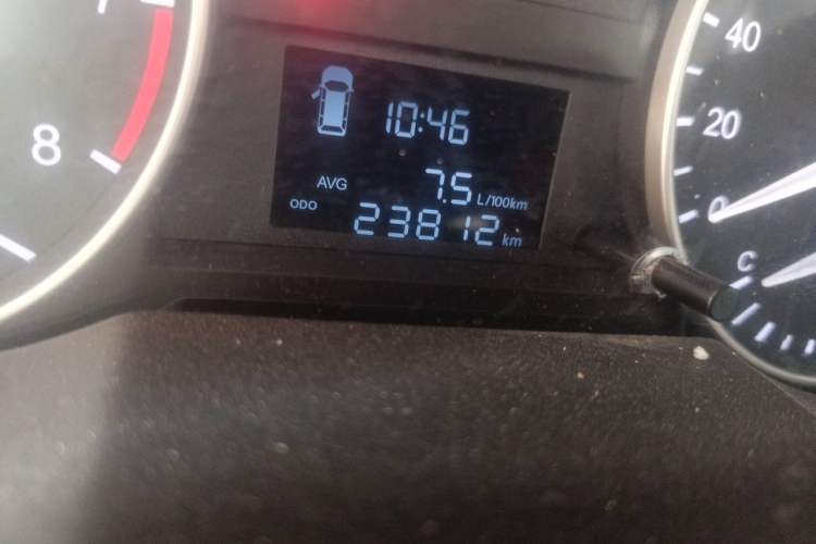 Used JAC Refine M3 2022 PLUS IKEA Edition 1.8L Comfort Version Odometer Close Up