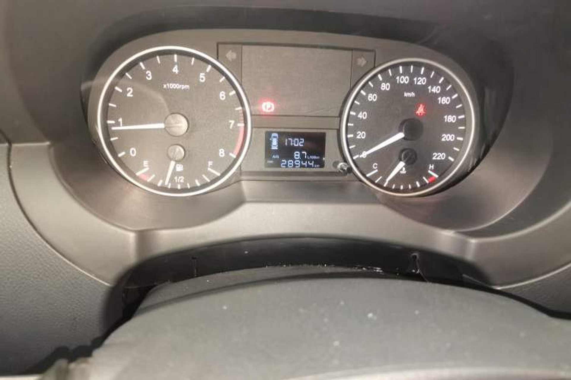 Used JAC Refine M3 2022 Creator Edition 1.5T Luxury Version Odometer Close Up