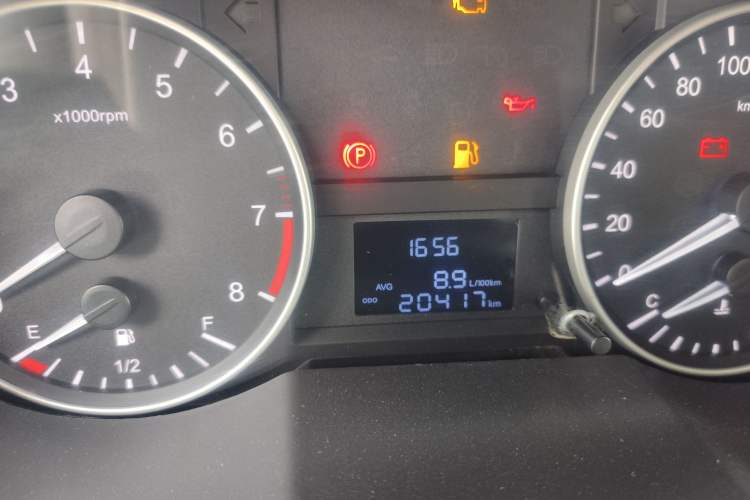 Used JAC Refine M3 2022 1.8L 7-seat Standard Edition Odometer Close Up