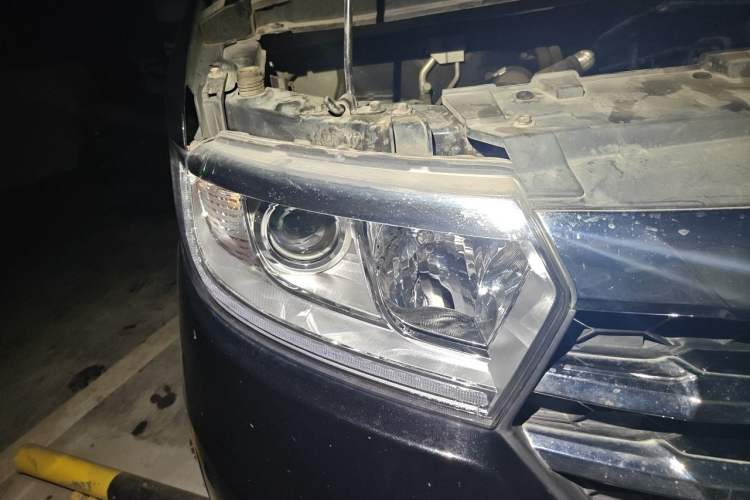 Used JAC Refine M3 2022 1.5T 7-Seater Standard Edition Right Front Headlight