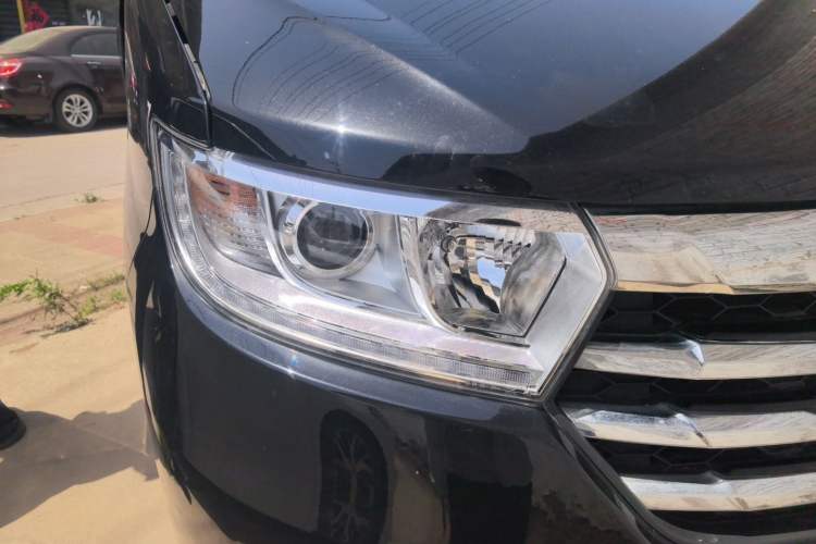 Used JAC Refine M3 2022 1.5T 7-Seater Standard Edition Right Front Headlight