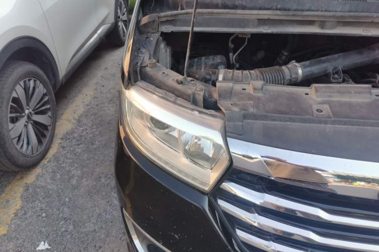Used JAC Refine M3 2022 1.8L 7-seat Standard Edition Right Front Headlight