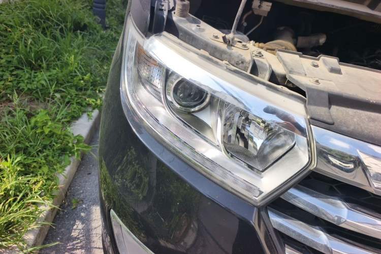 Used JAC Refine M3 2022 1.5T 7-Seater Standard Edition Right Front Headlight