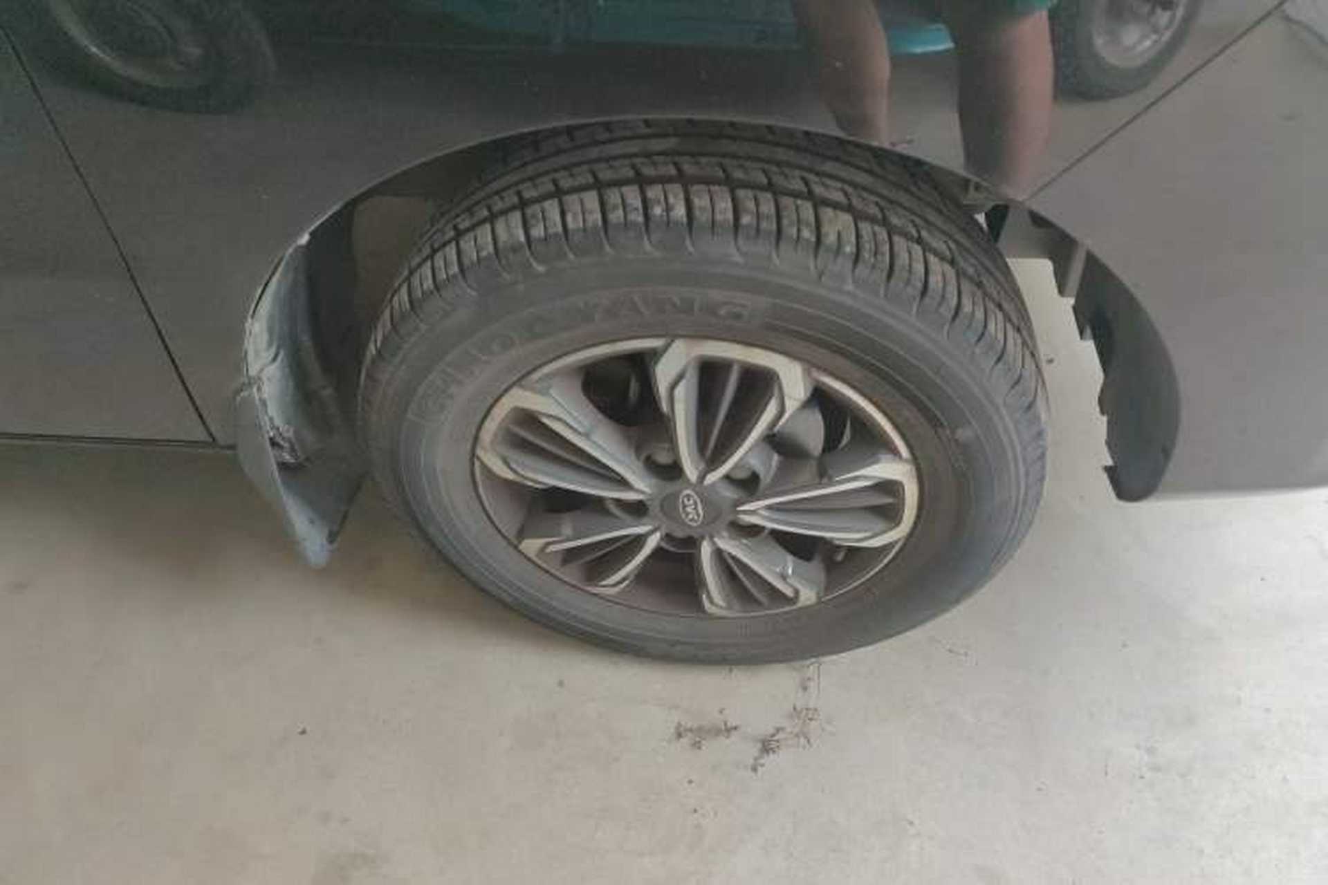 Used JAC Refine M3 2022 1.5T 7-Seater Standard Edition Right Front Wheel Hub