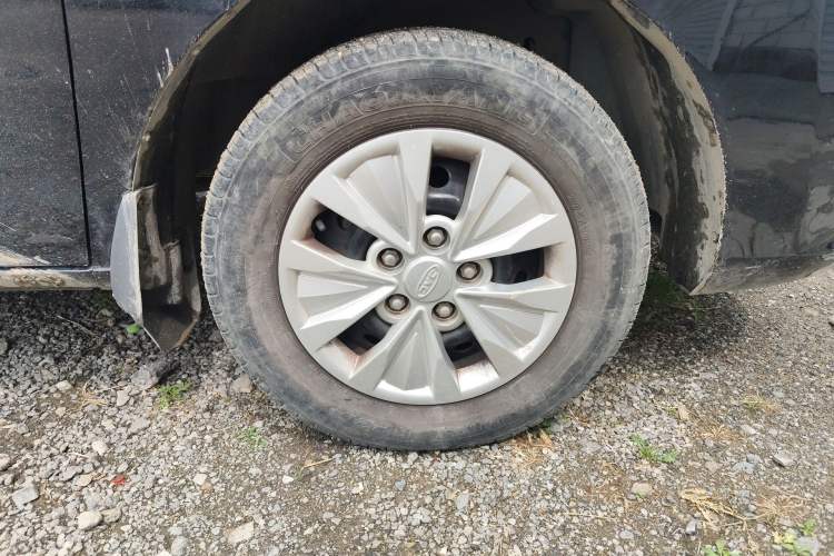 Used JAC Refine M3 2022 PLUS 1.8L 7-seater Standard Model Right Front Wheel Hub