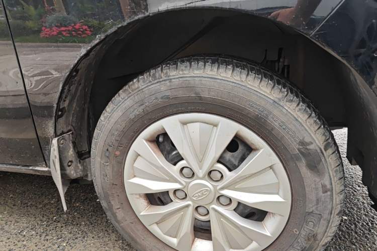 Used JAC Refine M3 2022 PLUS 1.8L 7-seater Standard Model Right Front Wheel Hub