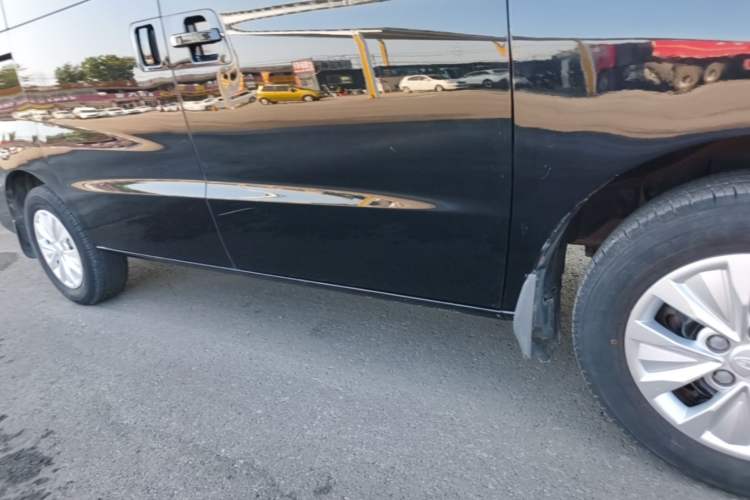 Used JAC Refine M3 2022 1.5T 7-Seater Standard Edition Right Side Sill