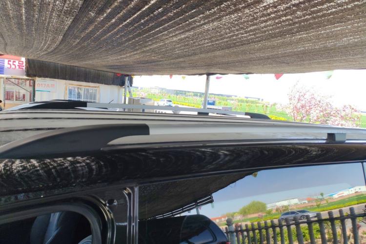 Used JAC Refine M3 2022 1.8L 7-seat Standard Edition Roof