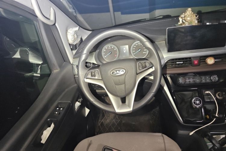 Used JAC Refine M3 2022 1.5T 7-Seater Standard Edition Steering Wheel