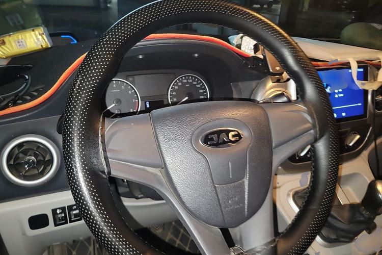 Used JAC Refine M3 2022 PLUS Creator Edition 1.5T Luxury Model Steering Wheel