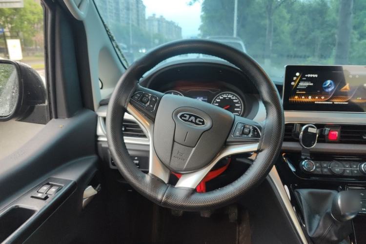 Used JAC Refine M3 2022 PLUS 1.5T 7-Seater Standard Model Steering Wheel