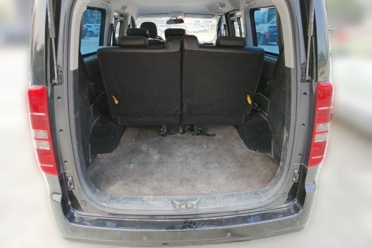 Used JAC Refine M3 2022 PLUS 1.8L 7-seater Standard Model Trunk
