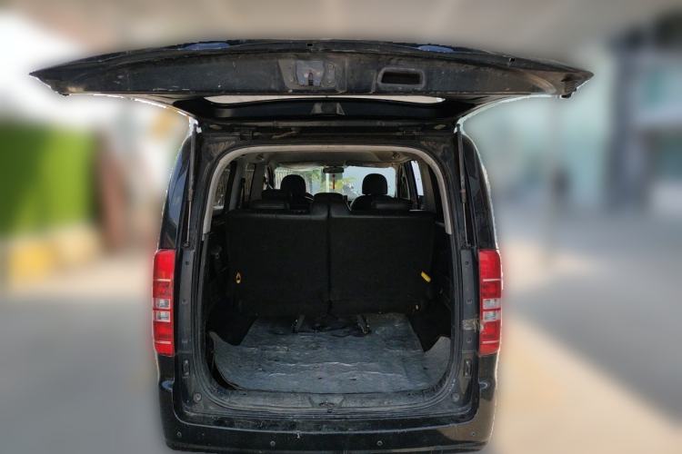Used JAC Refine M3 2022 PLUS 1.5T 7-Seater Standard Model Trunk
