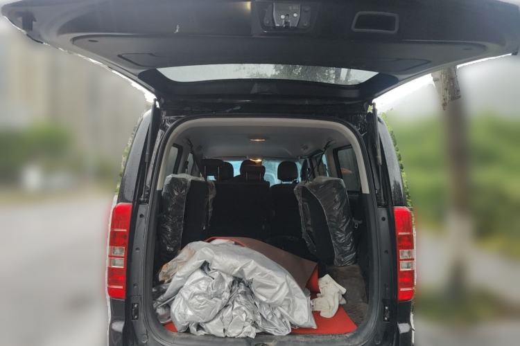 Used JAC Refine M3 2022 PLUS 1.5T 7-Seater Standard Model Trunk
