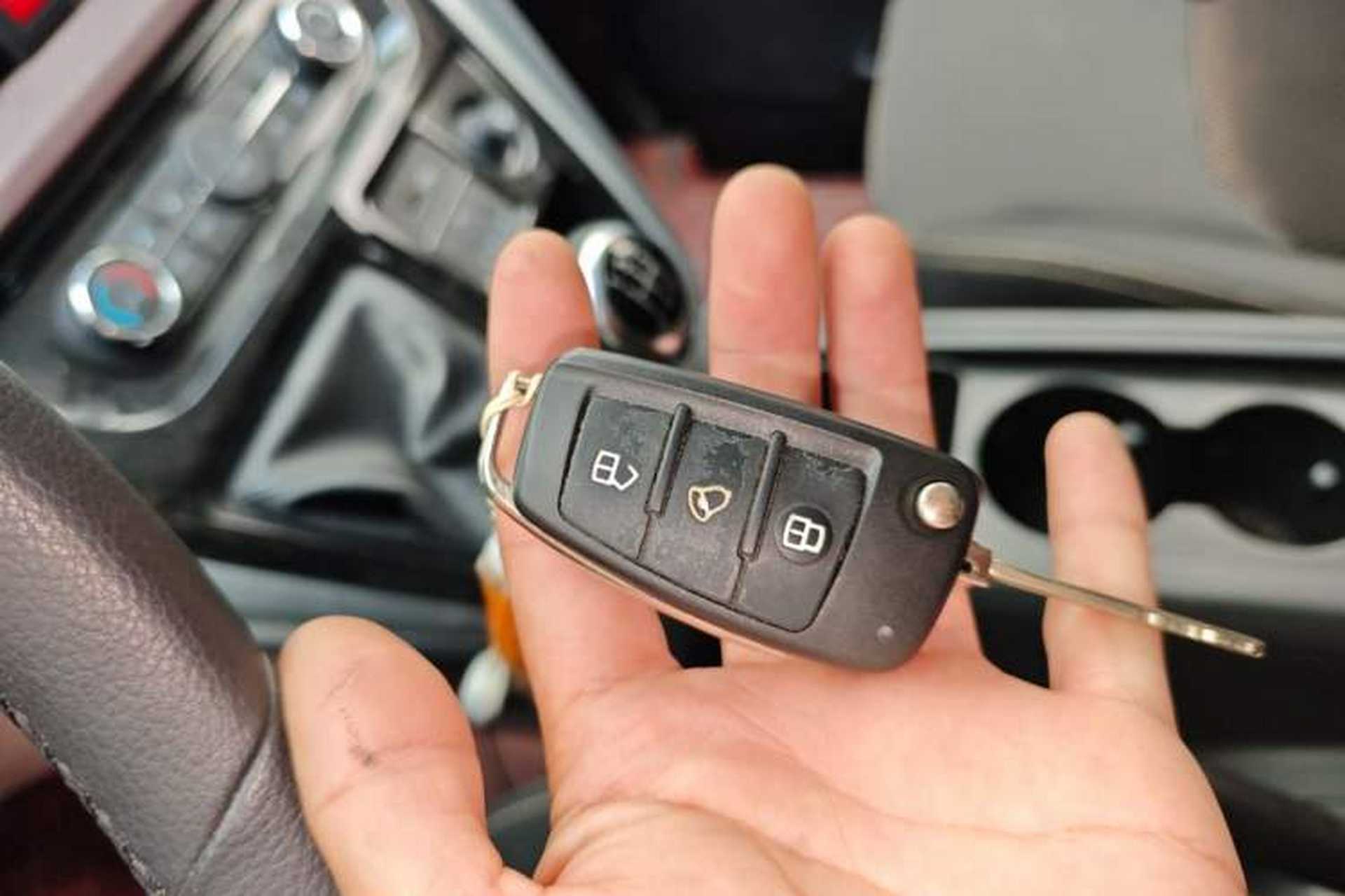 Used JAC Refine M3 2022 PLUS 1.5T 7-Seater Standard Model Vehicle Key