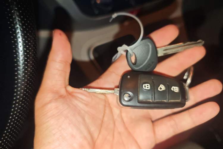 Used JAC Refine M3 2022 PLUS IKEA Edition 1.8L Comfort Version Vehicle Key